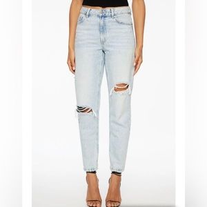 👖New with Tags - Dynamite Claudia Mom Jeans Size 27